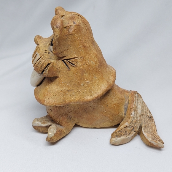 Vintage Max Hindt Walrus Art Pottery Figurine Whimsical Clay Signed 1970's - Picture 3 of 10